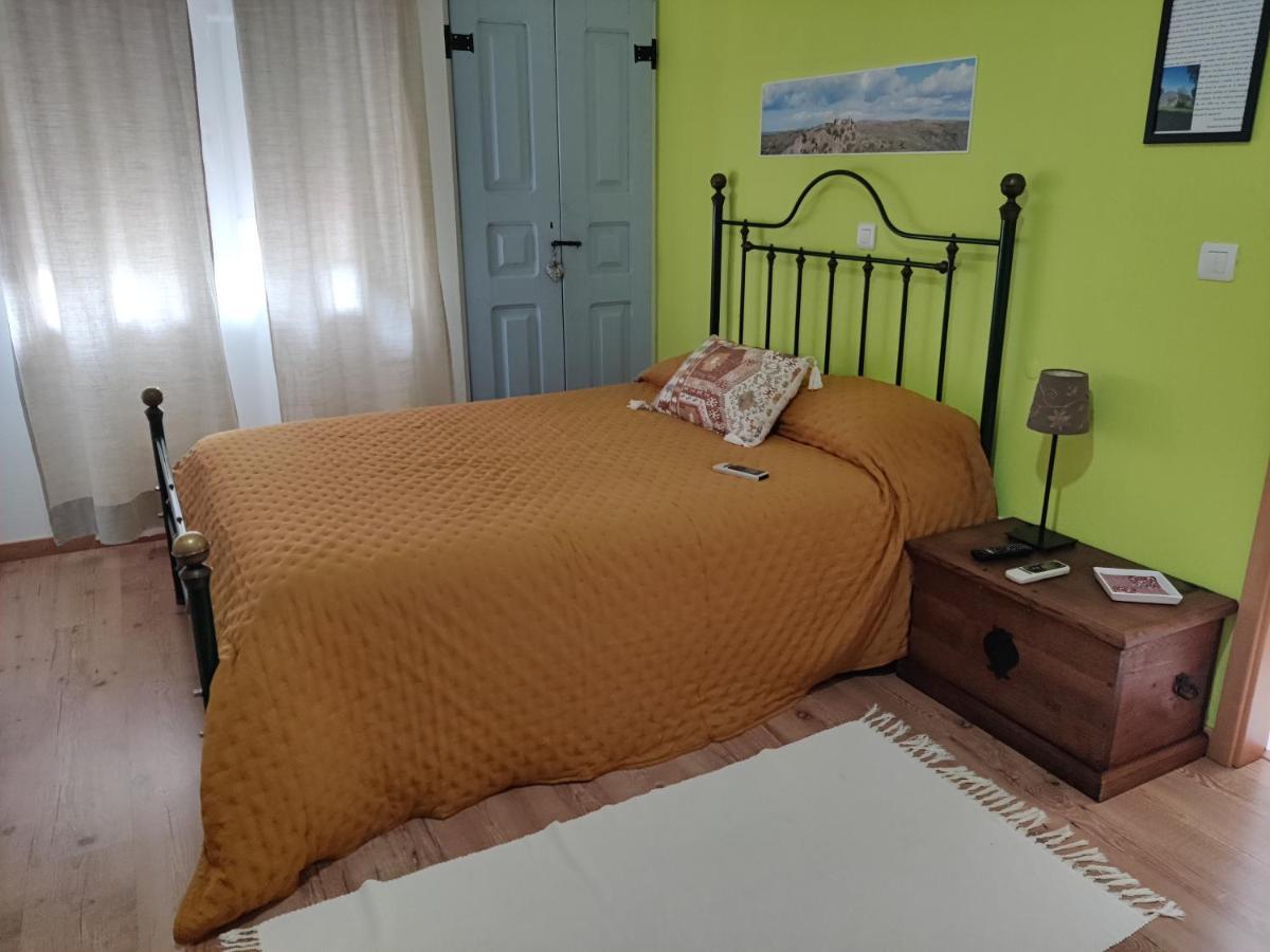 Гостевой дом Casa Do Forno Salvaterra do Extremo Экстерьер фото