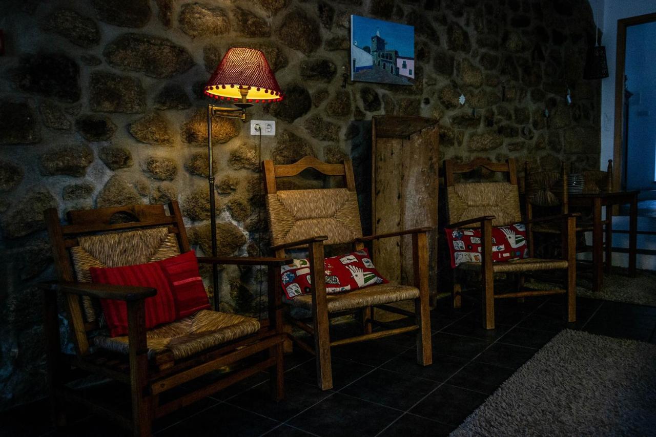 Гостевой дом Casa Do Forno Salvaterra do Extremo Экстерьер фото