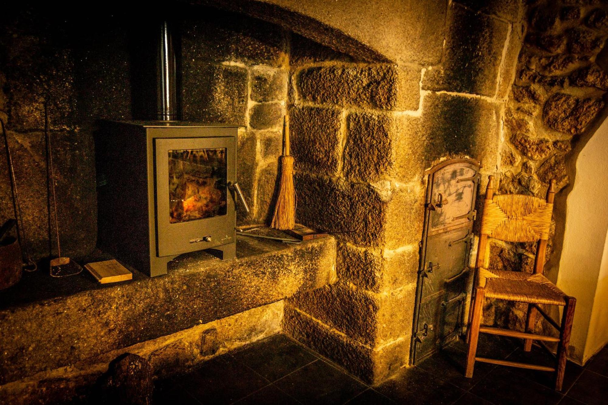 Гостевой дом Casa Do Forno Salvaterra do Extremo Экстерьер фото